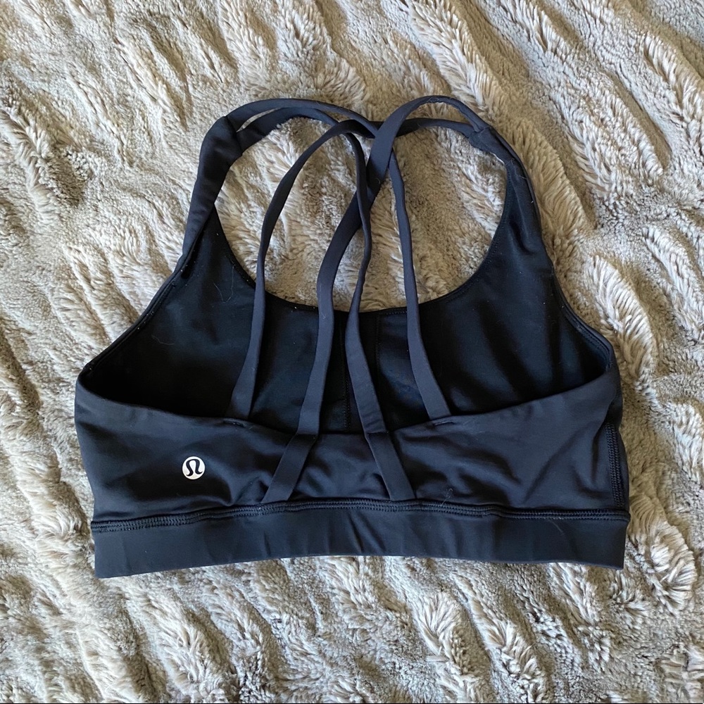Lululemon sports bra